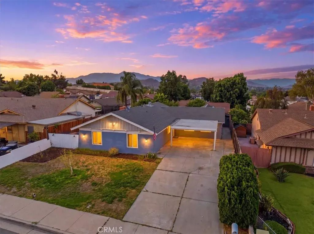 5985 Kitty Hawk Drive, Riverside