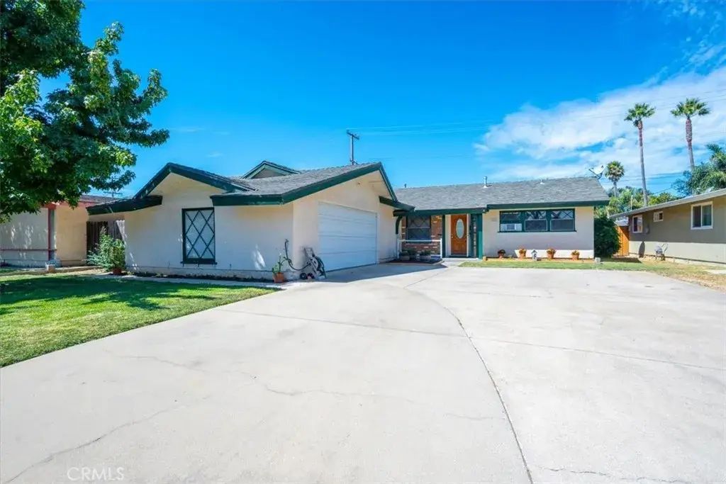 525 N Poppy Street, Lompoc