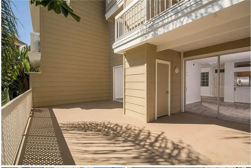 20191 Cape Coral 108, Huntington Beach