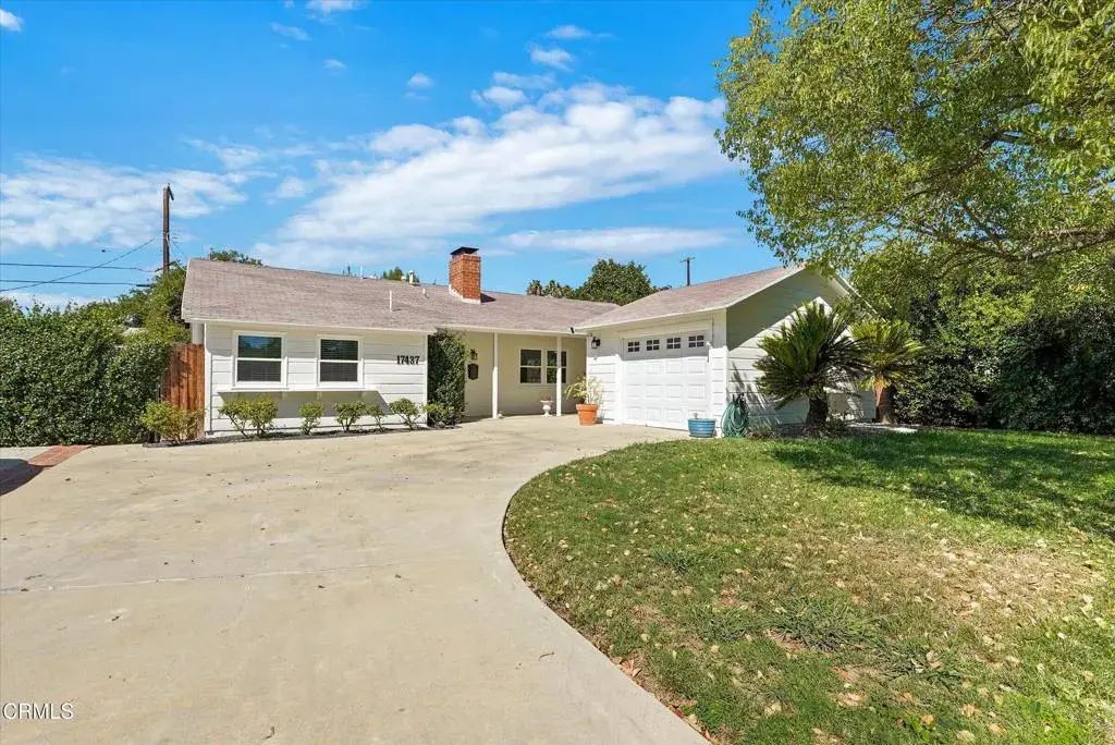 17437 Arminta Street, Los Angeles