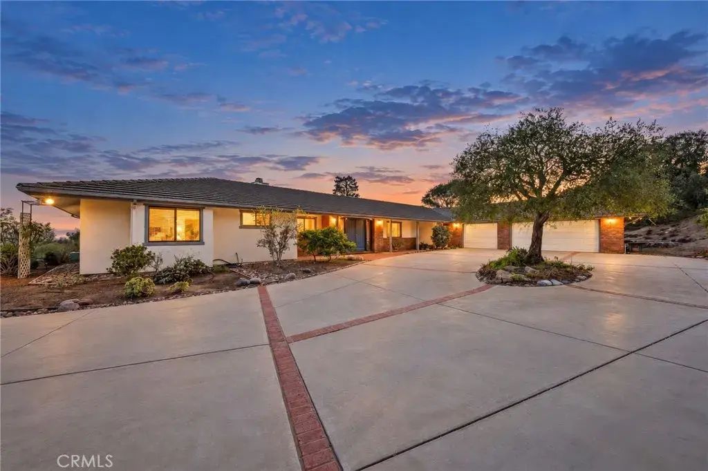 4911 San Jacinto Circle East, Fallbrook