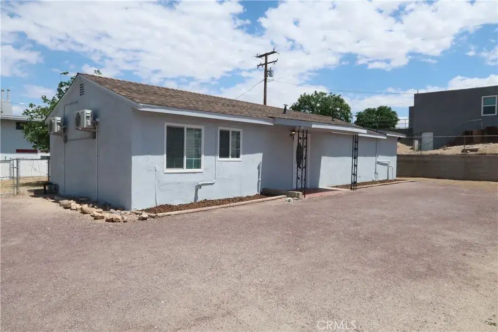 435 S 1st, Barstow