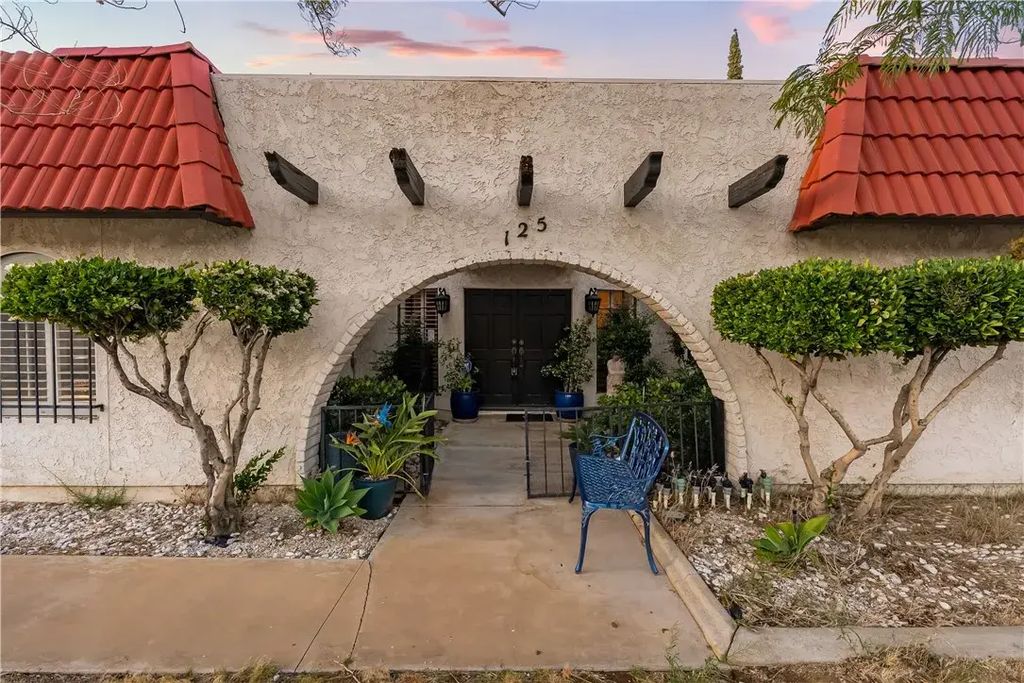 125 Lakeview, Palmdale