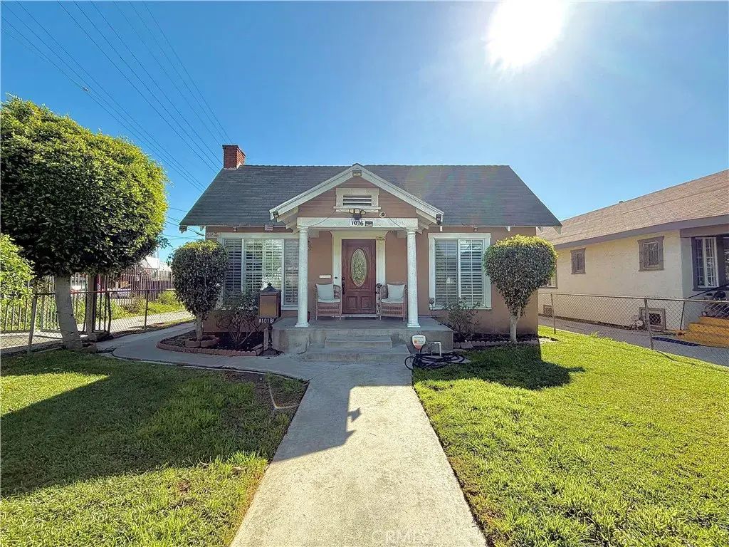 1016 W 51st Place, Los Angeles