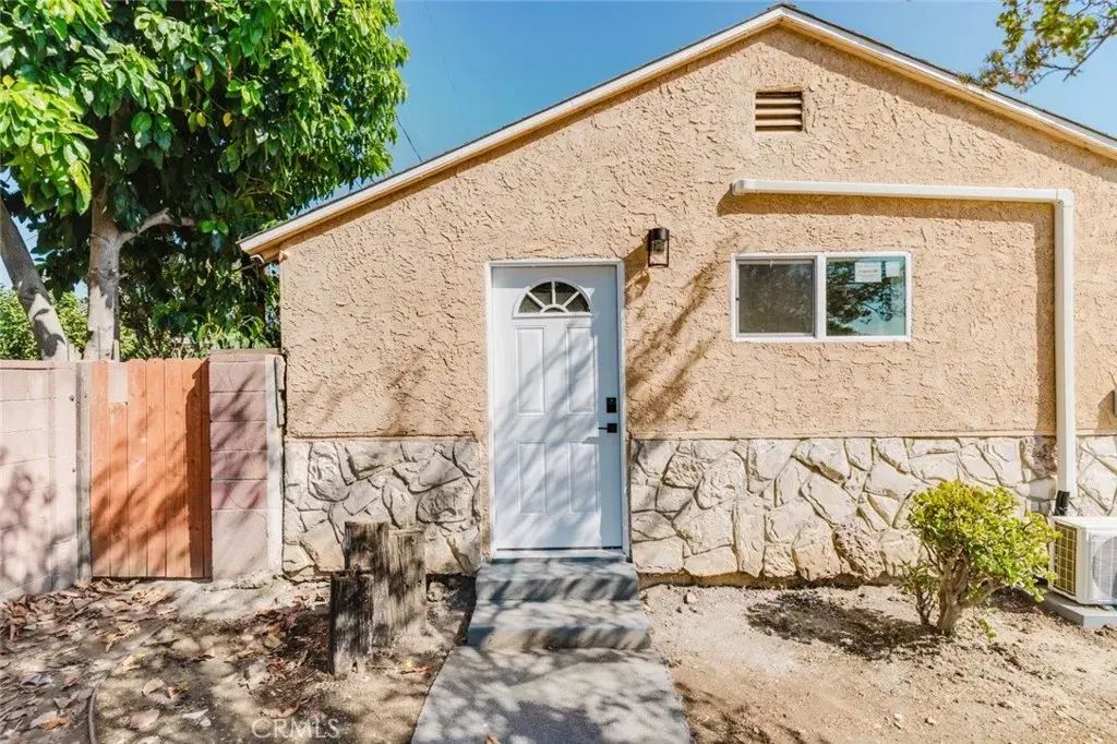 19427 Hart Street 1/2, Reseda