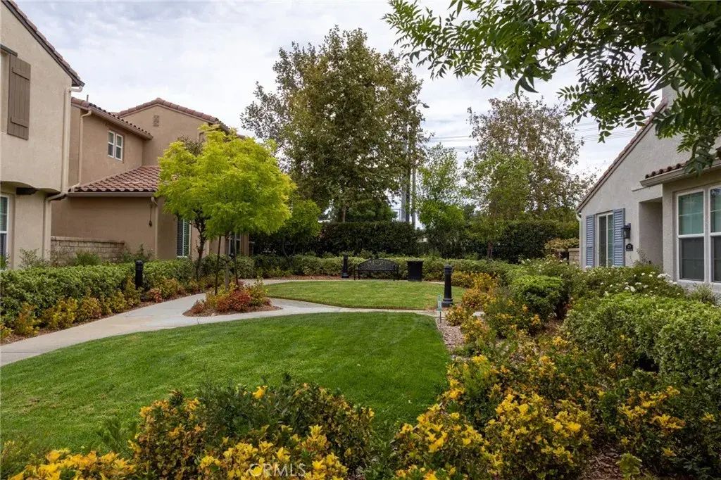 31771 Avenida Del Sol, Castaic