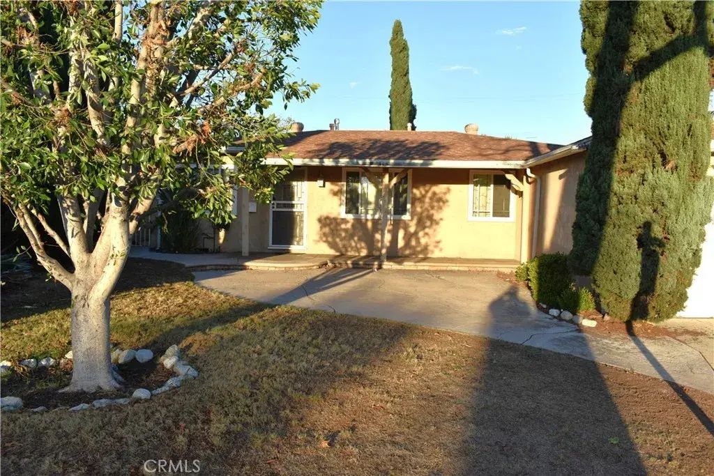 8320 Bardwell Ave., Los Angeles