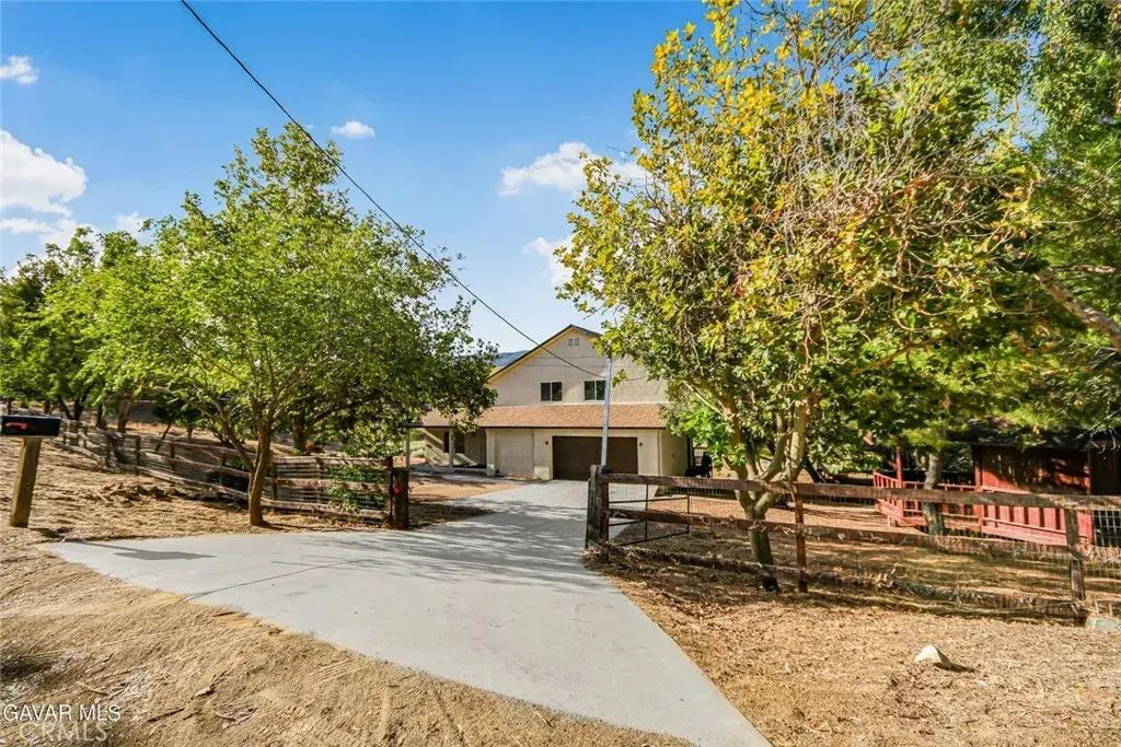 8546 Calva Street, Leona Valley