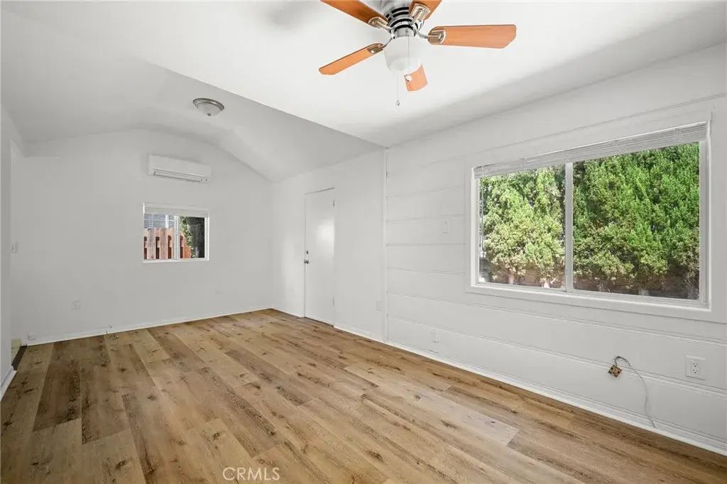 2542 Foothill Boulevard D, La Crescenta