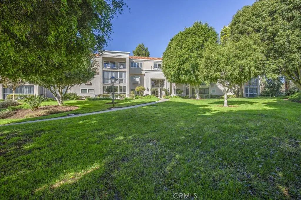5499 Paseo Del Lago West 2d, Laguna Woods