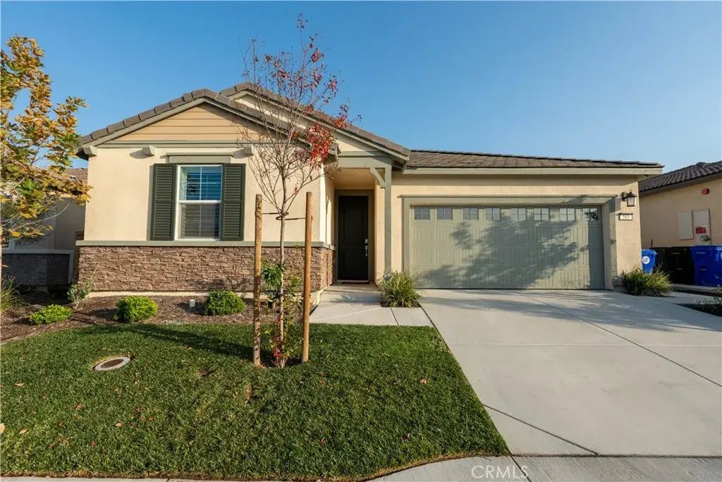 565 Hudson Way, Rialto