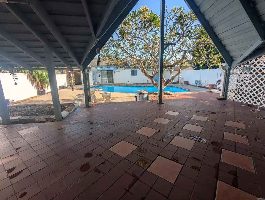 1219 Chalcedony, 
