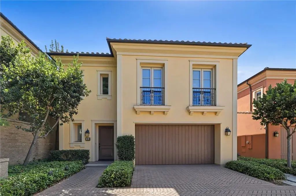 34 Brindisi, Irvine