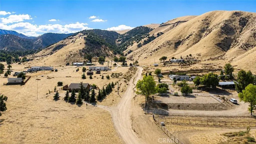 3227 Taylor, Lebec