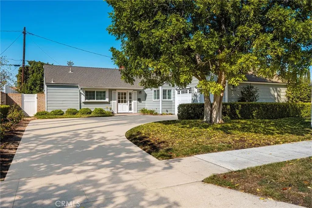 1429 E Fairway, Orange