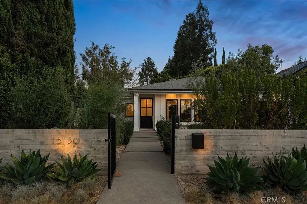 16130 Otsego Street, Encino