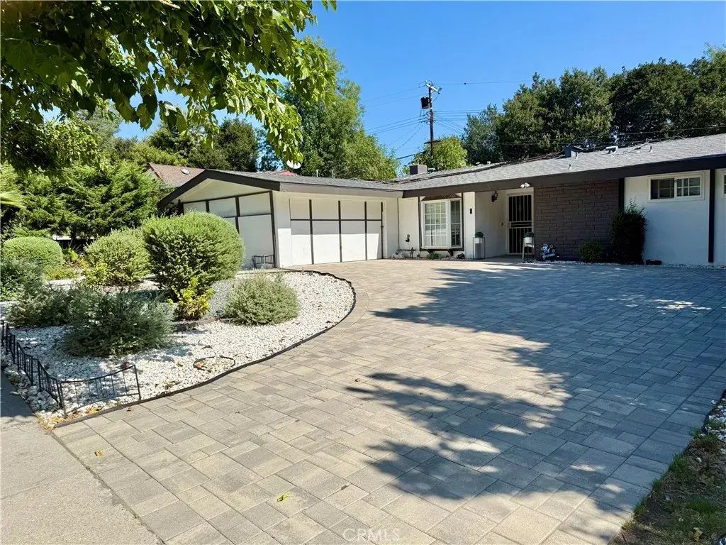 12122 Bradford Place, Granada Hills