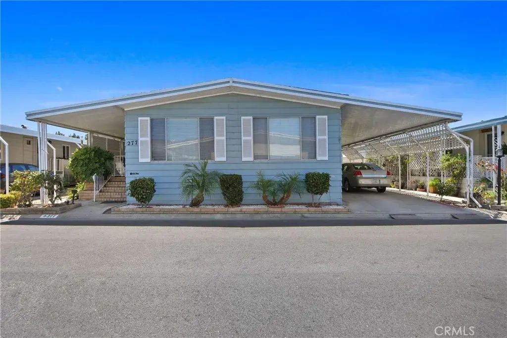 3800 Bradford 277, La Verne