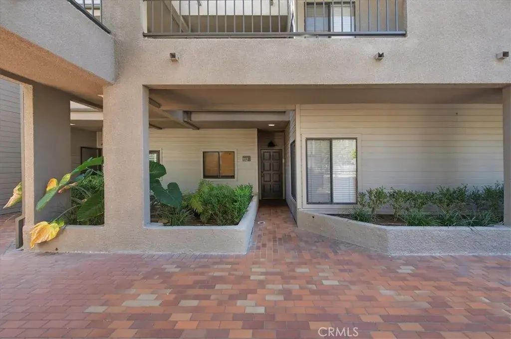 1310 E Orange Grove 102, Pasadena