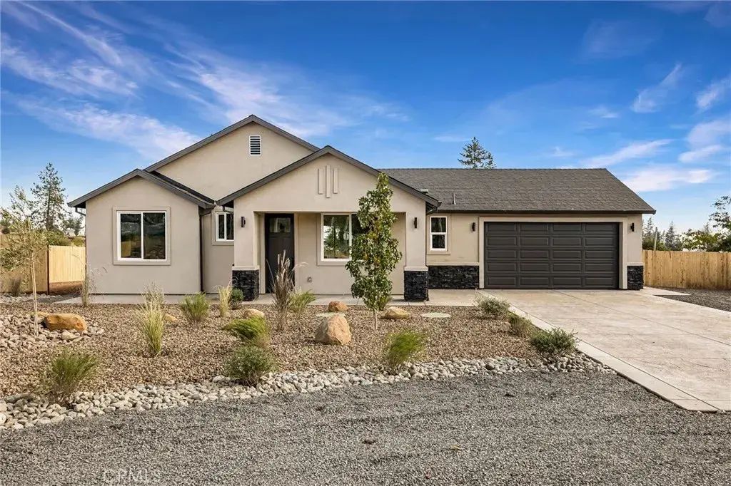 938 Bille Road, Paradise
