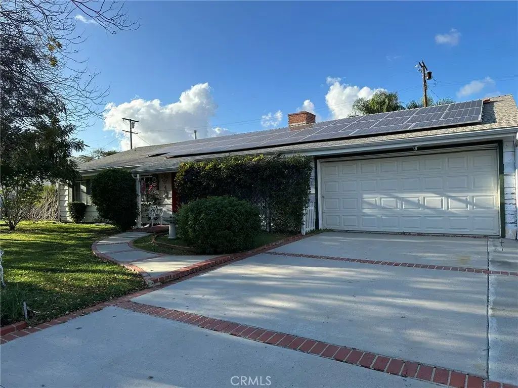 22901 Leonora Drive, Woodland Hills