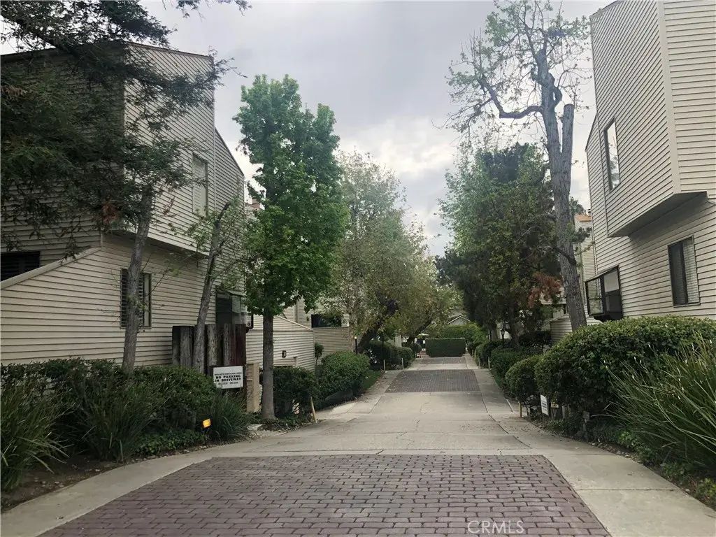 762 W Naomi Avenue B, Arcadia