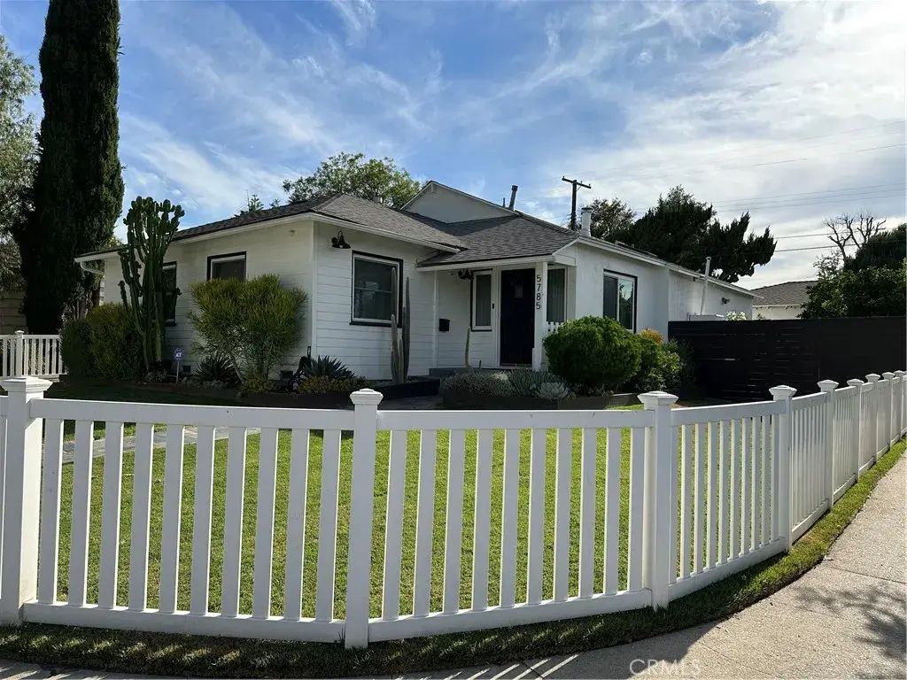 5785 Bertrand Avenue, Encino