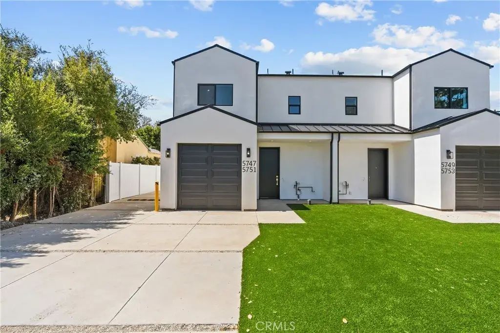 5747 Vista Del Monte, Sherman Oaks