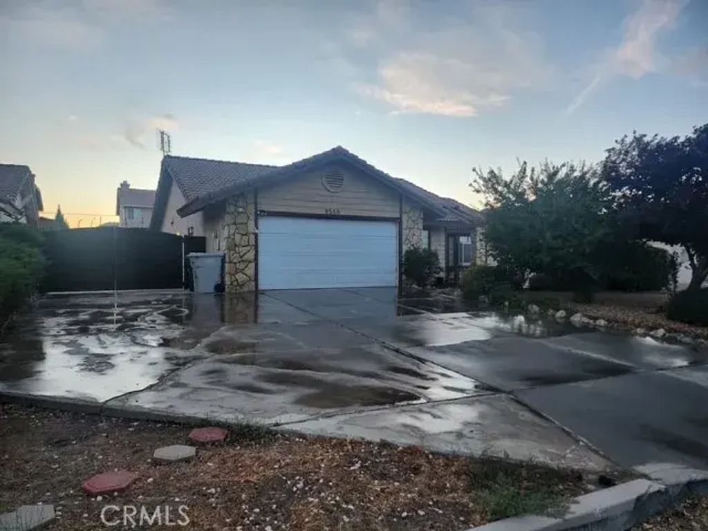 8558 Valley View, Hesperia