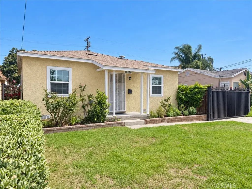 16516 Pimenta Ave., Bellflower
