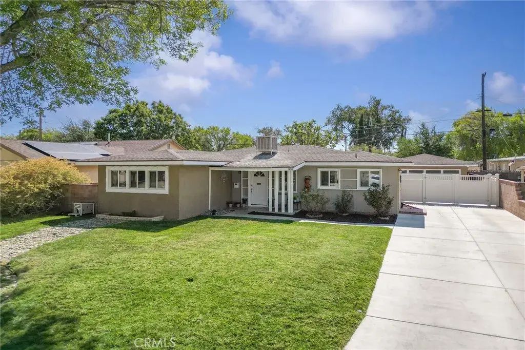 1408 W Avenue H14, Lancaster