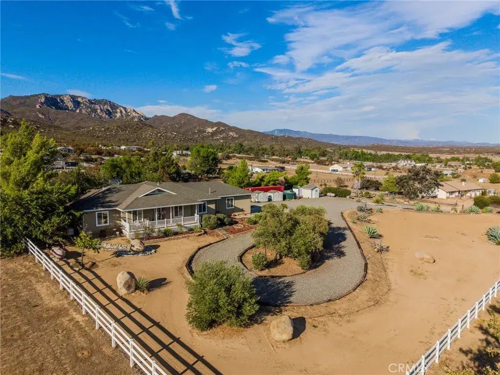 40303 Brook Trails Way, Aguanga
