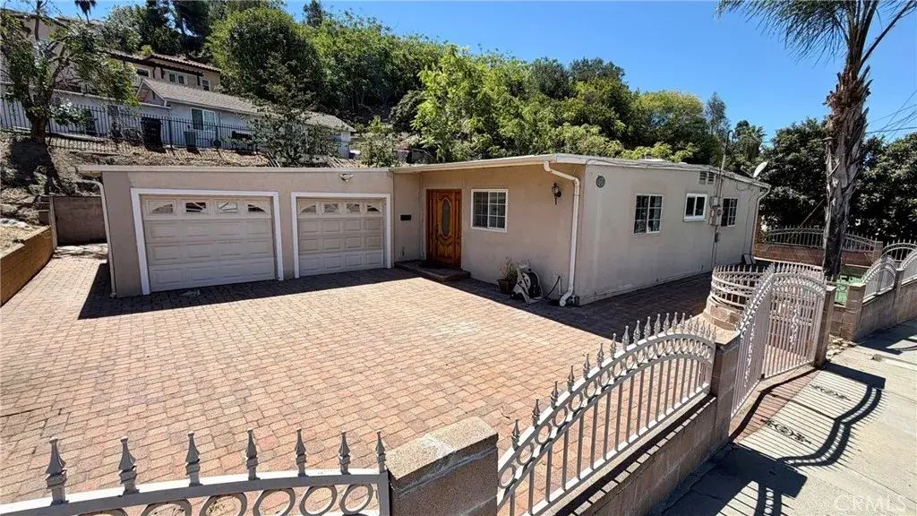 1160 Williams, Monterey Park