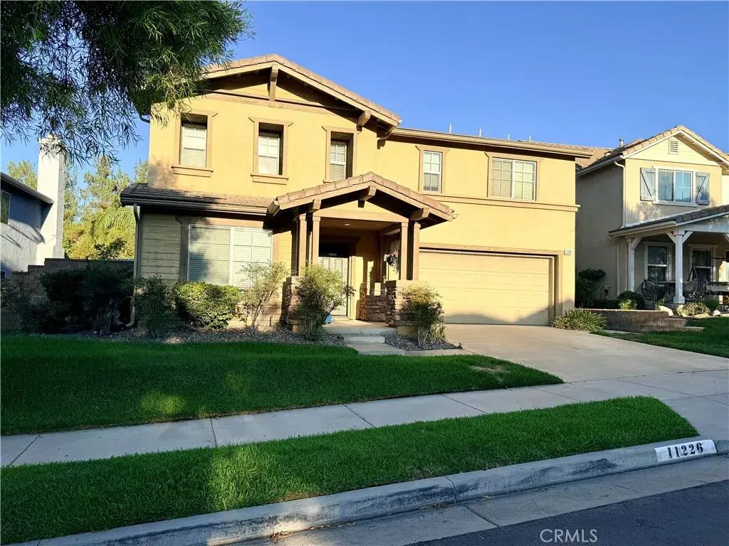 11226 Evergreen, Corona