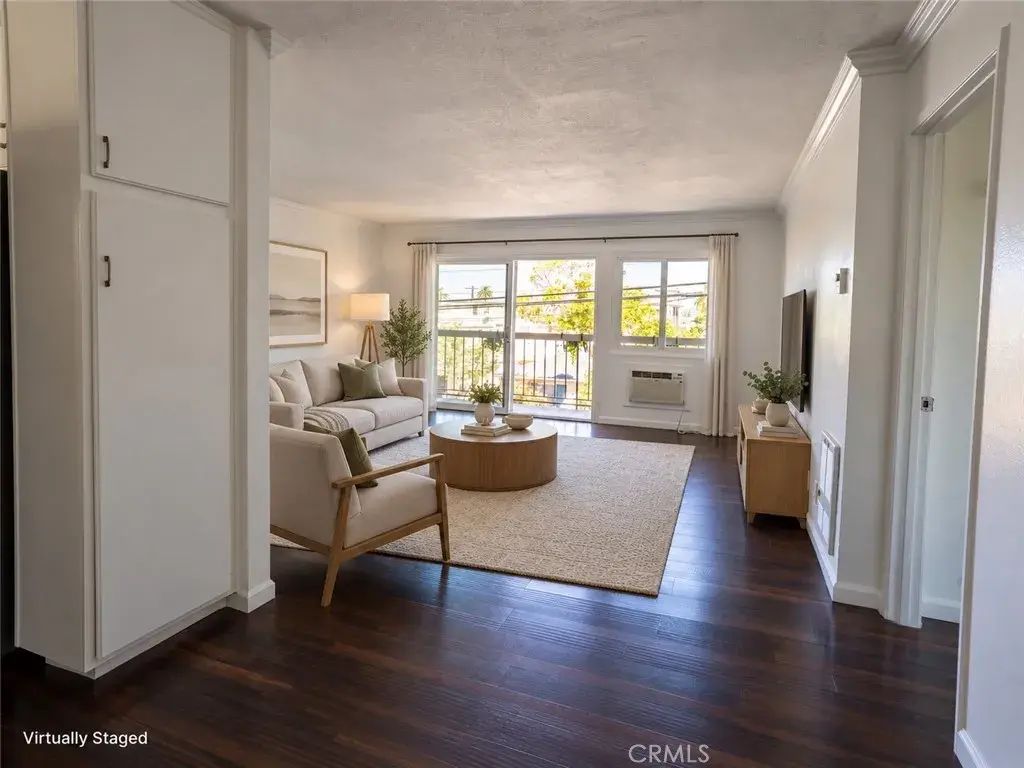 2844 E 3rd 201, Long Beach