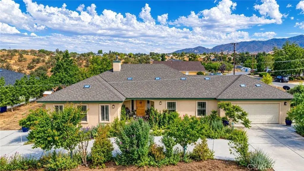 20000 Bald Mountain, Tehachapi