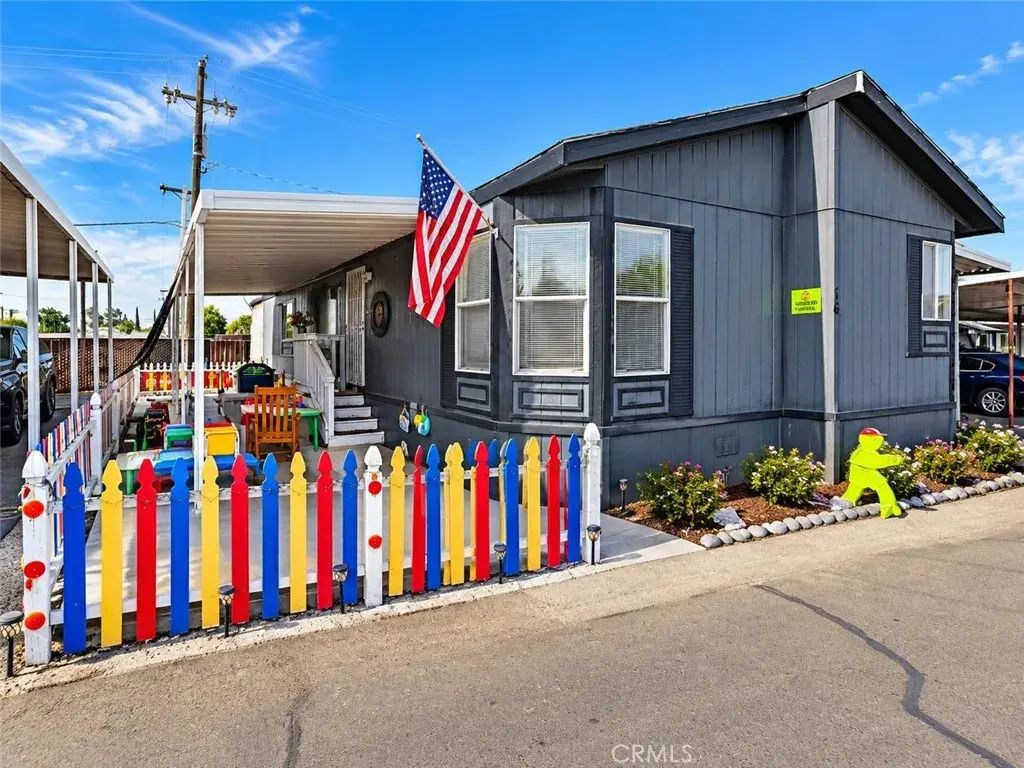 1907 Dairy Avenue 16, Corcoran