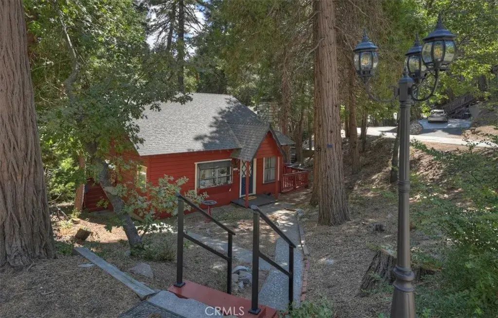 1069 Nesthorn Drive, Crestline