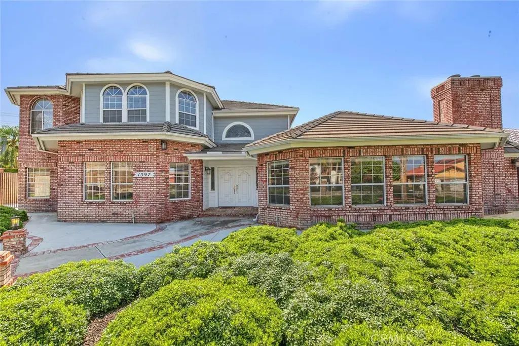 1597 Cindee, Colton