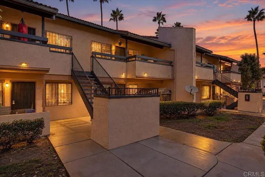 875 W San Ysidro Boulevard 14, San Ysidro