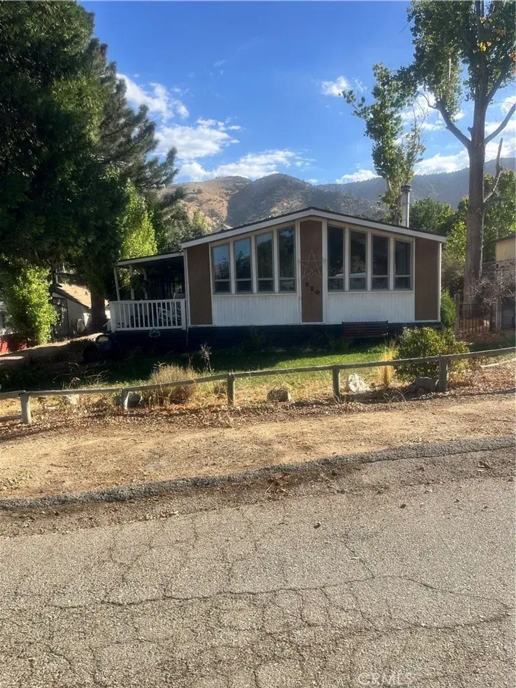 820 Yosemite, Lebec