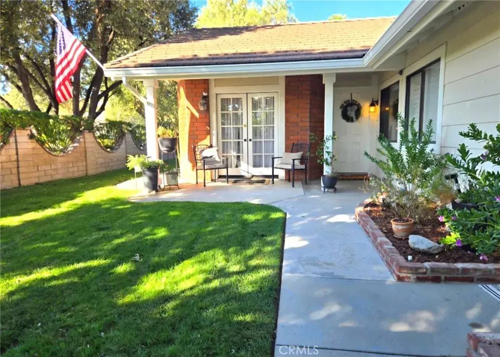 25951 Matel Road, Valencia