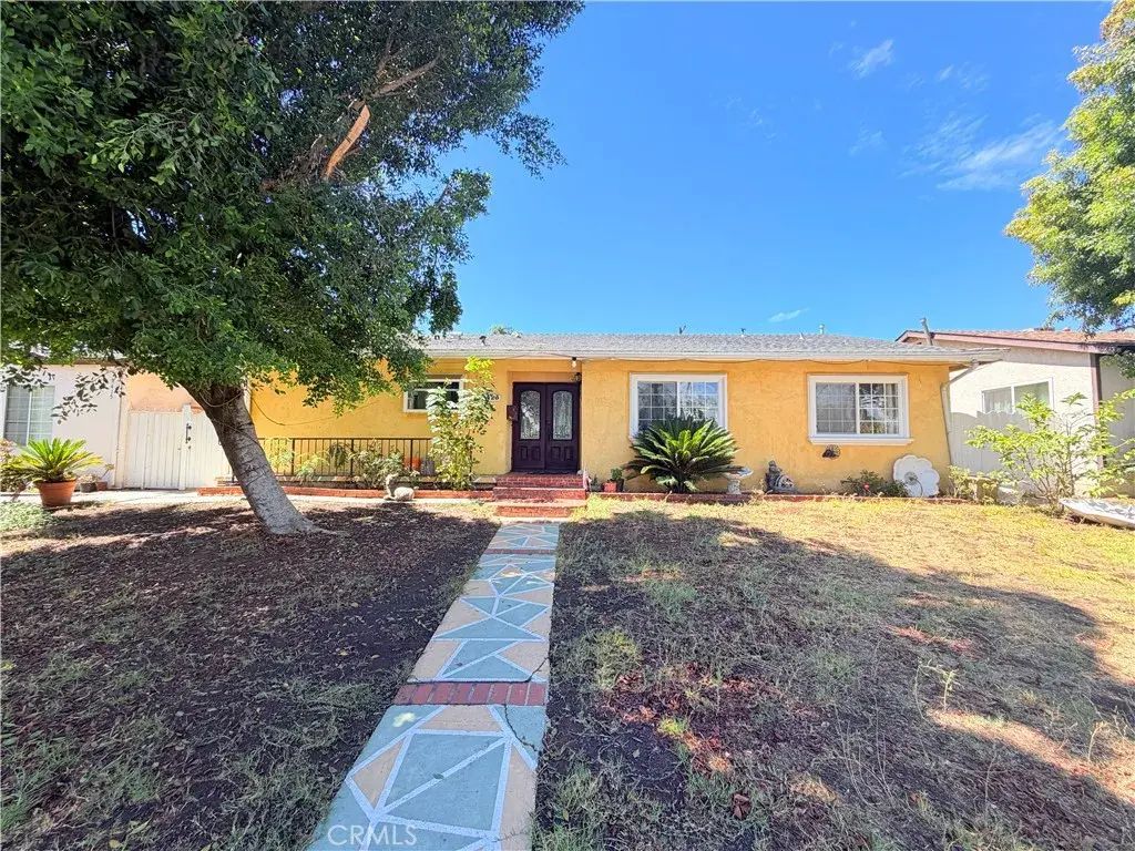 9423 Woodley, Los Angeles