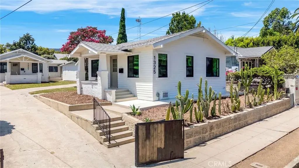 1325 Talmadge Street, Los Angeles