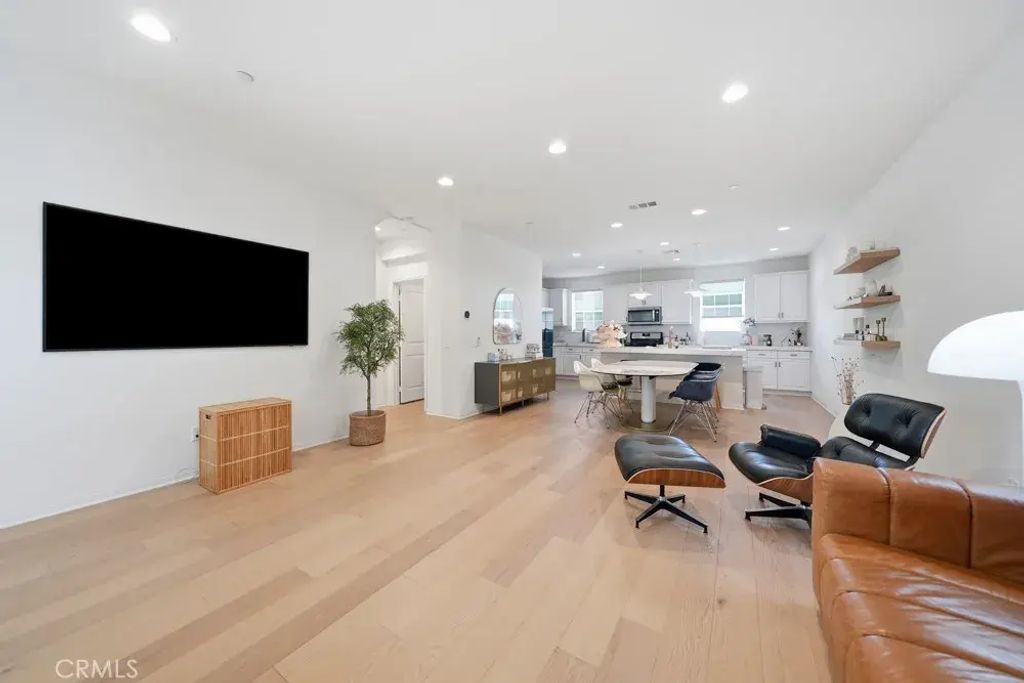 6931 Magnolia, Buena Park
