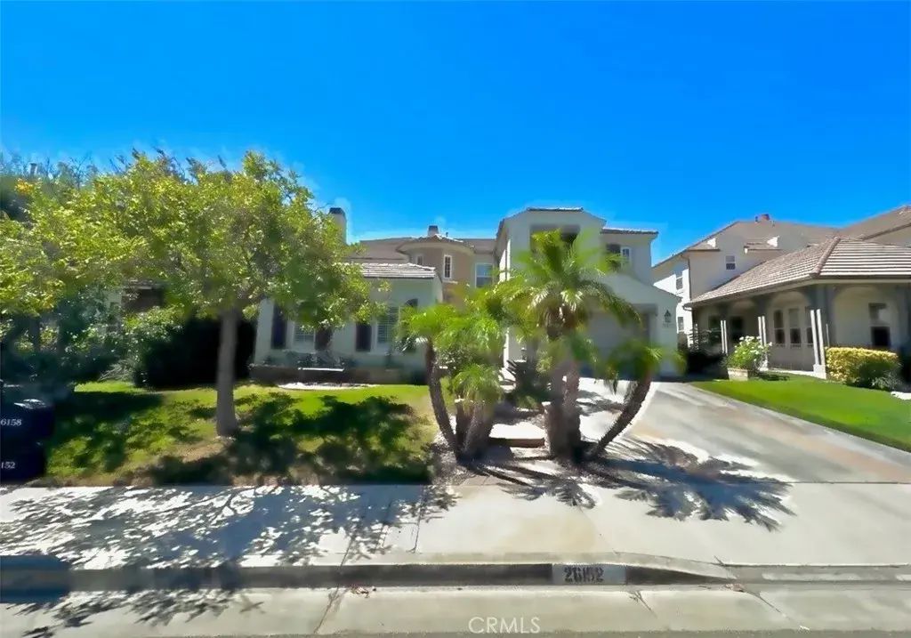 26152 Shadow Rock, Valencia