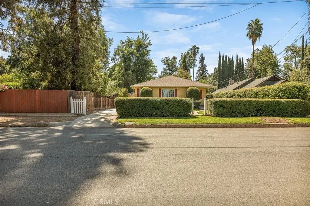 419 Walnut Avenue, Redlands