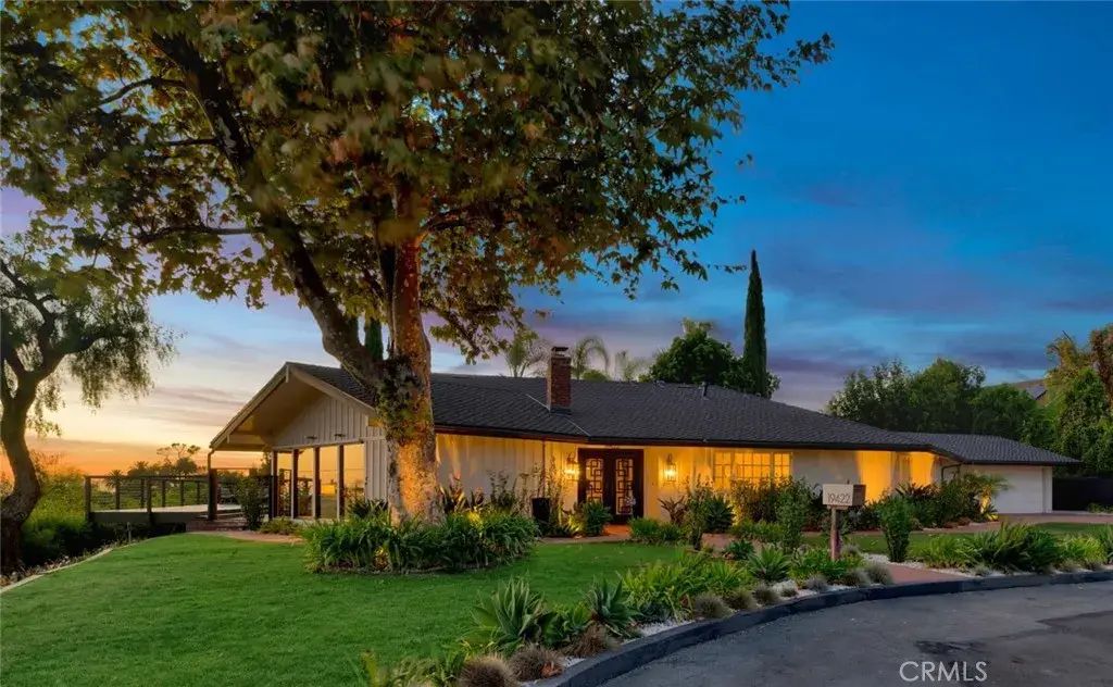 19422 Holiday Lane, North Tustin