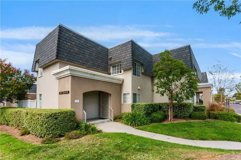 19111 Hamlin St. 1, Reseda