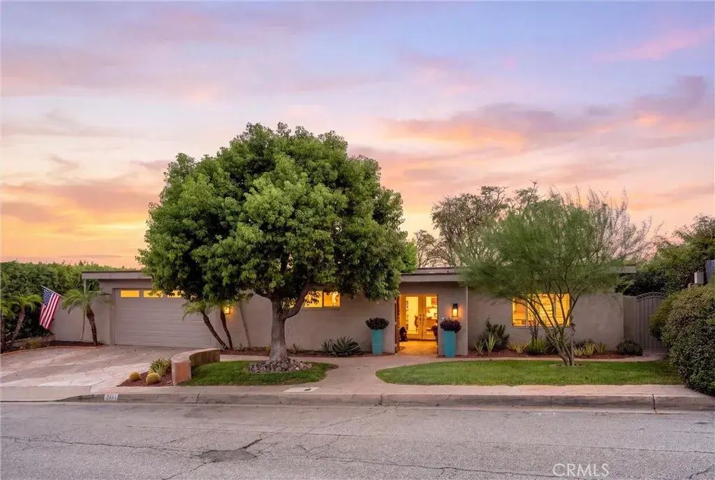 2621 N Mountain, Claremont